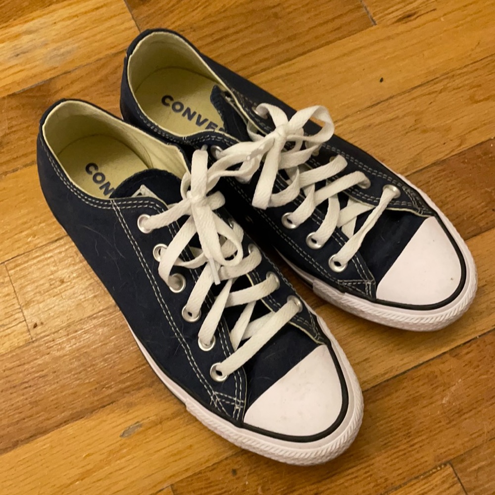 Navy Blue Never Worn Converse Women’s 7.5